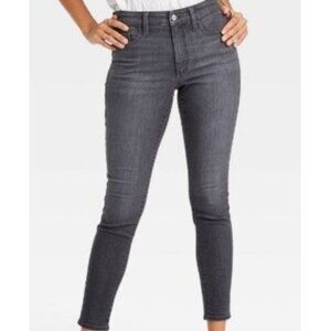 Universal Thread Women's High-Rise Skinny Jeans Dark Gray Size 2S
